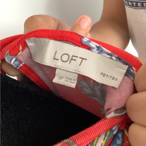 Cute little summer dress, wear on its own or with capris - Picture 4 of 4